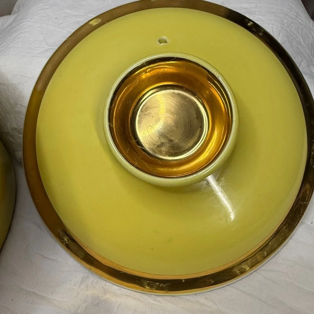 Vintage Mid‎ Century Yellow Ceramic Covered Casserole Dish Gold Trim MCM Lidded